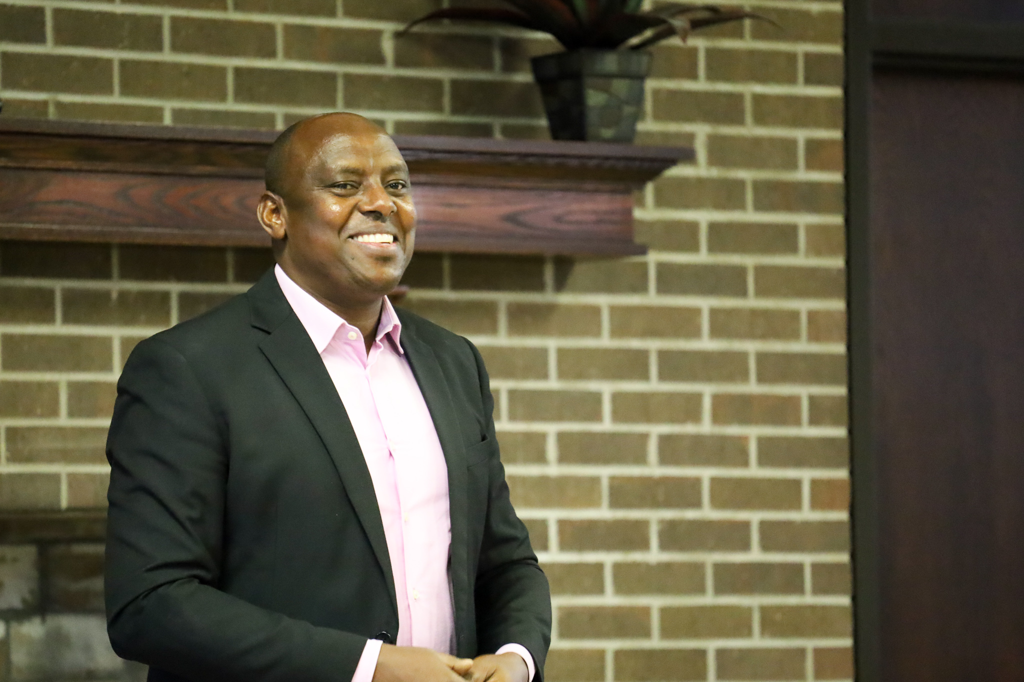 Dr. Albert Nasasagare